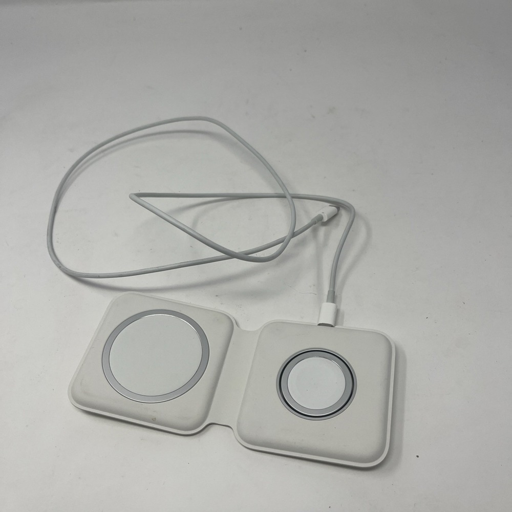 Apple MagSafe Duo Wireless Charging Dock Model A2458 w/ Lightning to USB-C Cable